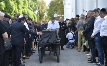 Végső búcsút vettek Somló Tamástól